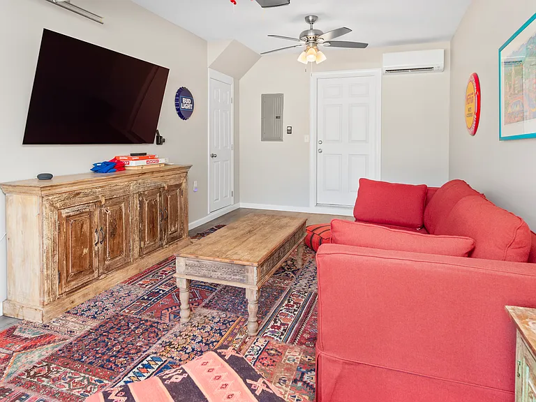 405 Little Sycamore Ln — Photo 11
