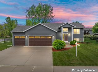 395 Brookestone Dr SE, Rochester, MN 55904