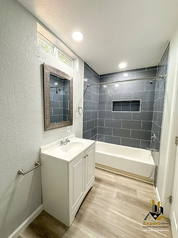 2 bed, 1.0 bath, 720 sqft, $1,545 — Photo 4