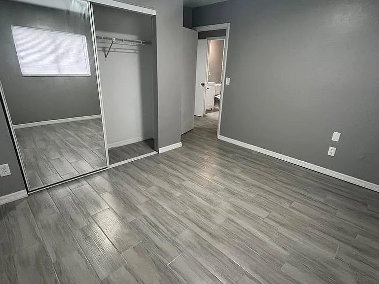 119 Gordon Ave S — Photo 16