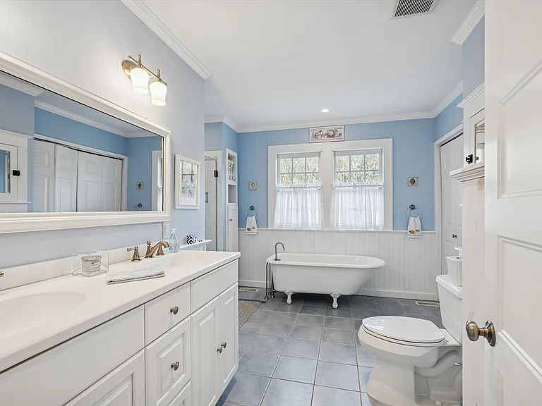 50 Lamb Ave — Photo 9