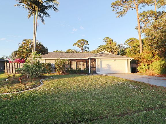 2nd image of 2233 SE Master Avenue
