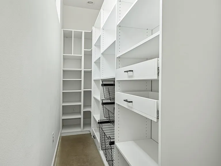 1407 Parkinson Dr #1 — Photo 12