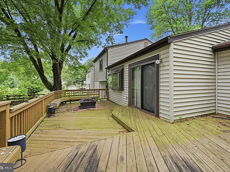 6251 Parallel Ln — Photo 21