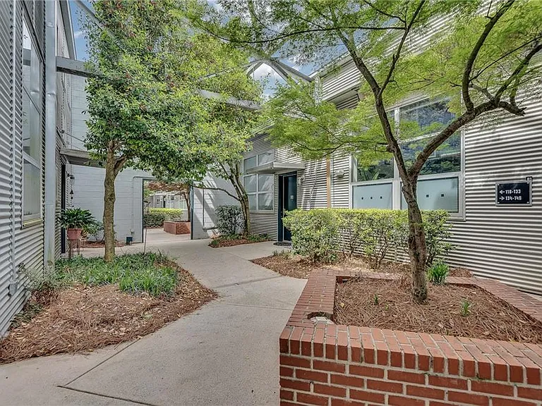 400 Village Pkwy NE #202 — Photo 40