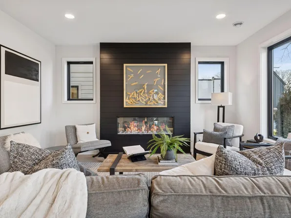 6132 Oaklawn Ave, Edina, MN 55424