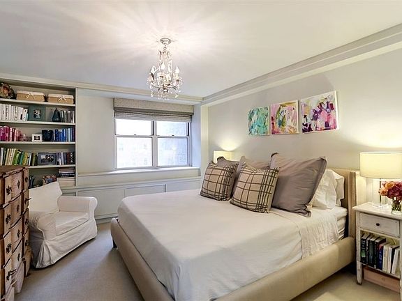 4th image of 32 Gramercy Park S APT 5A