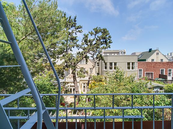 5th image of 1856 Pacific Ave #15
