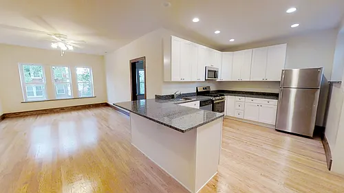 4907 N Whipple St #1W Photo 1