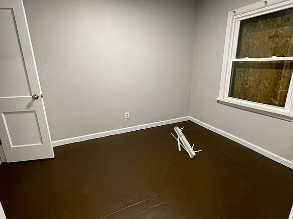 3rd image of 847 N Glendale Ave APT 1