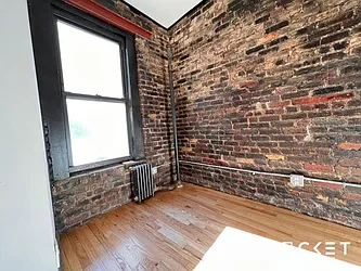 Rented by PocketBroker Inc