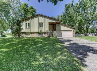 14201 Ensley Ct, Apple Valley, MN 55124