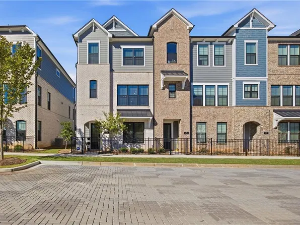 285 Walker Ave, Roswell, GA 30076