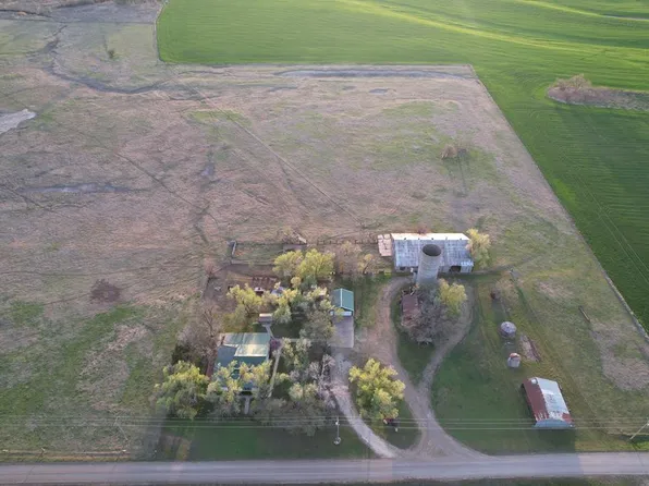 4300 S W St, Ponca City, OK 74601