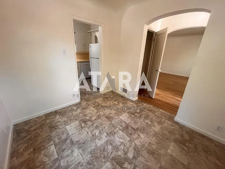 1143 S 1700 E — Photo 8