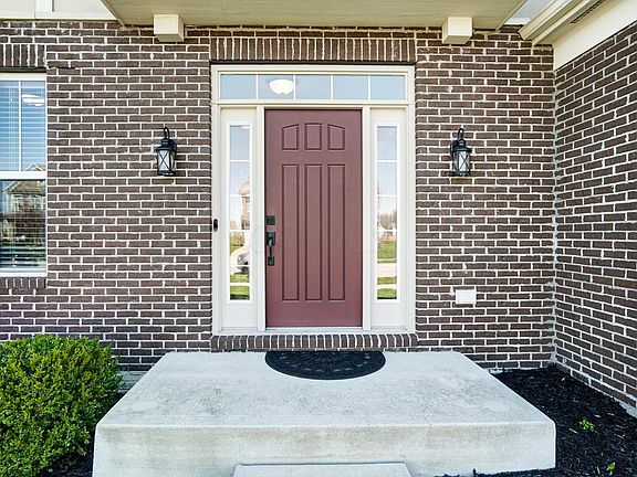 5th image of 923 Ballater Dr