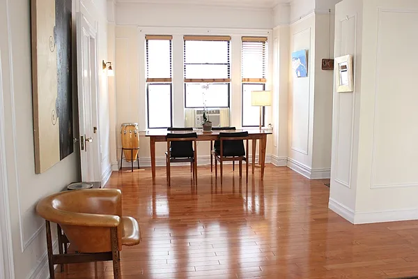 Rented by City Connections Realty | media 20