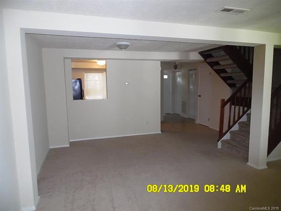 5th image of 7304 Pebblestone Dr APT A