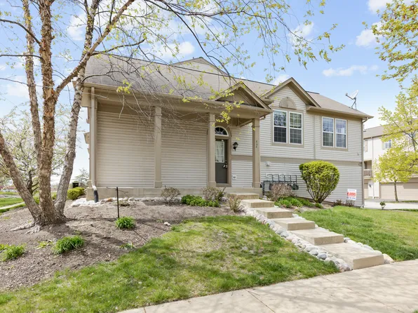 464 Conservatory Ln, Aurora, IL 60502