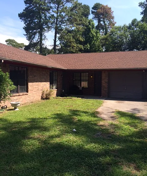 4430 Pinewood Cir #A — Photo 1