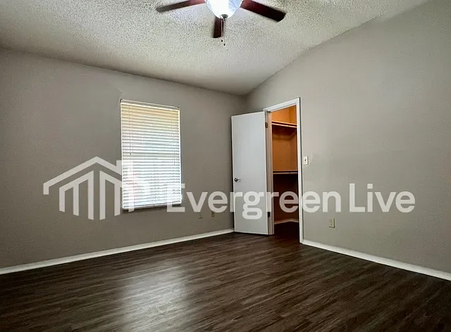 103 Barnsbury Ct — Photo 6