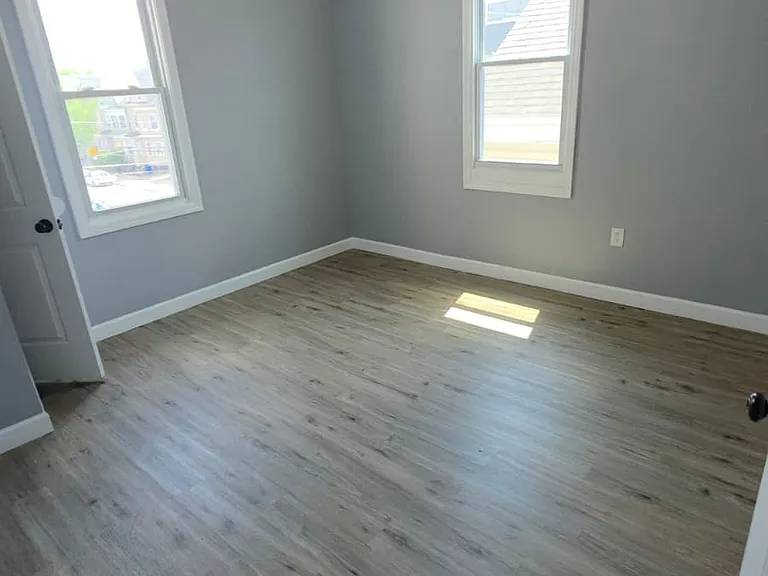 257-261 Rosa Parks Blvd #5 — Photo 7