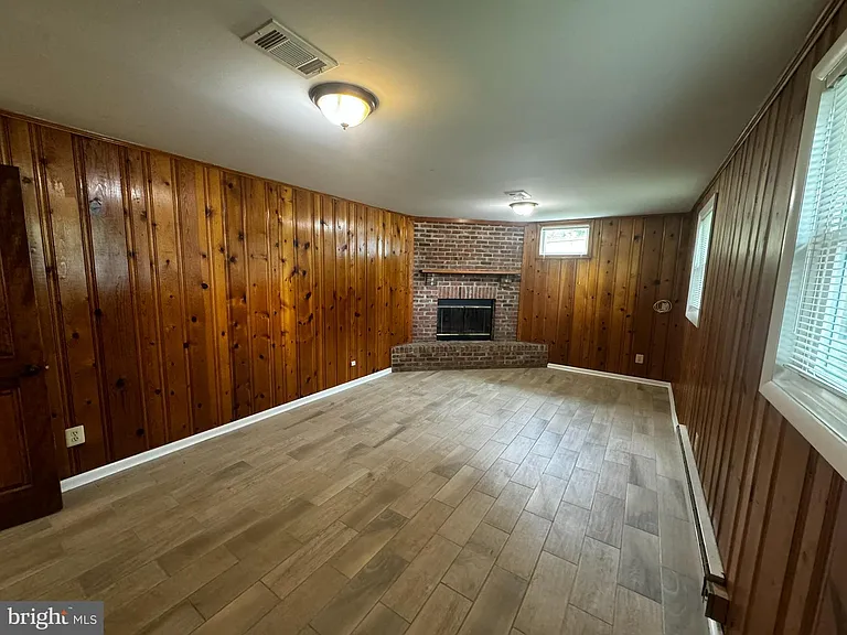 2508 Saint John Pl — Photo 16