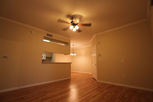 4th image of 5604 Pinnacle Heights Cir APT 102