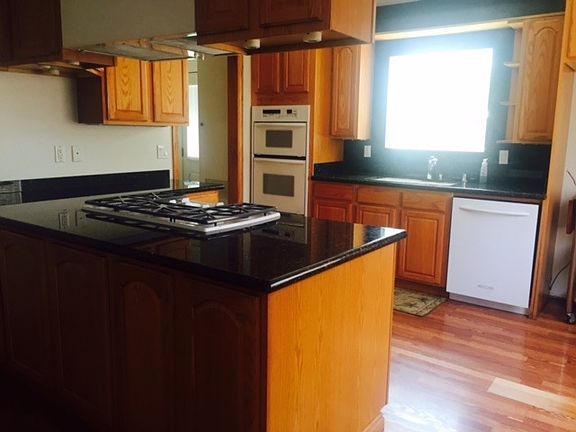 5th image of 7712 Royer Ave