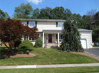51 Rhonda Pl, Wanaque, NJ 07465