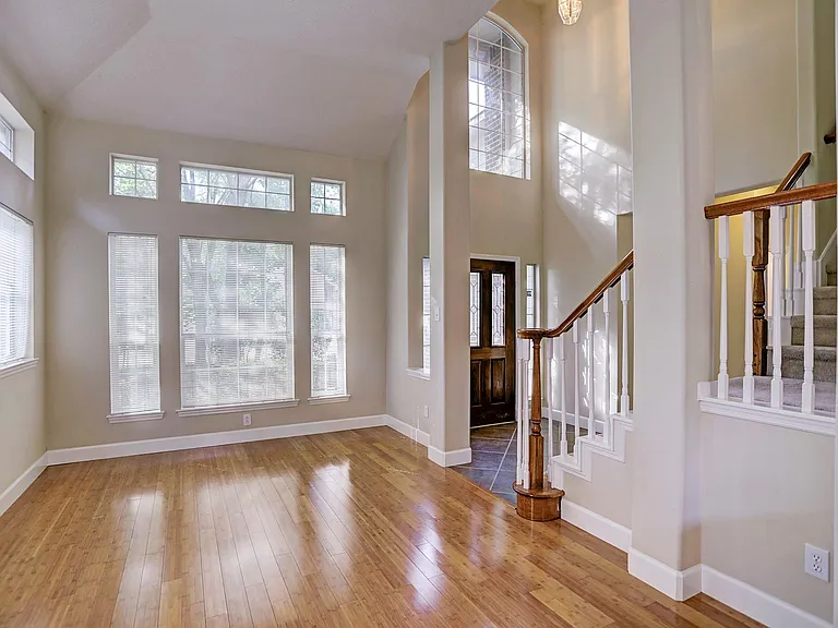 147 N Willow Point Cir — Photo 3