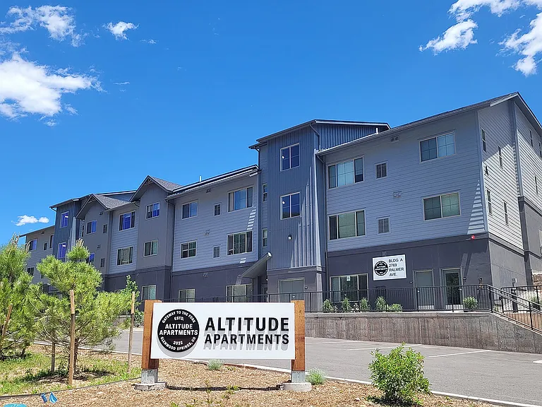 Altitude Apartments Photo
