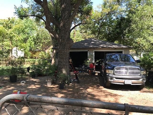 2nd image of 5827 Wofford Dr