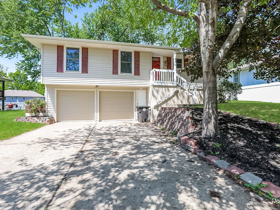 311 Monroe Ave