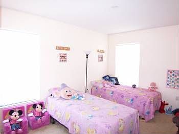 3rd image of 4436 Philadelphia Cir