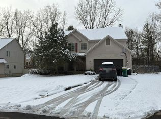 24587 Elmhurst Ave, Farmington Hills, MI 48336