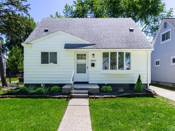 23604 Deziel St, Saint Clair Shores, MI 48082