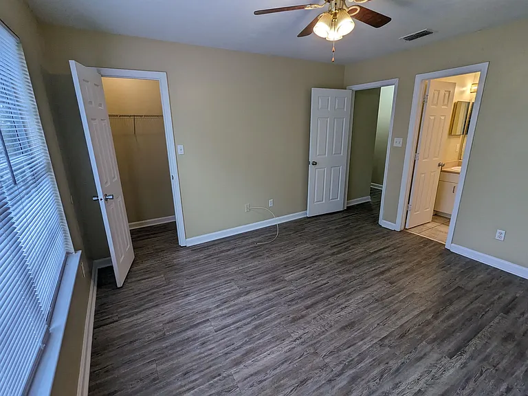 729 Wailes St — Photo 12