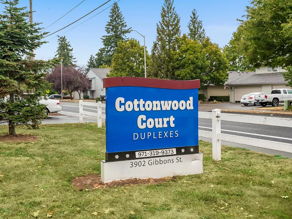 Cottonwood Apartments