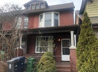 920 Woodbine Ave #2, Toronto, ON M4C 4B7