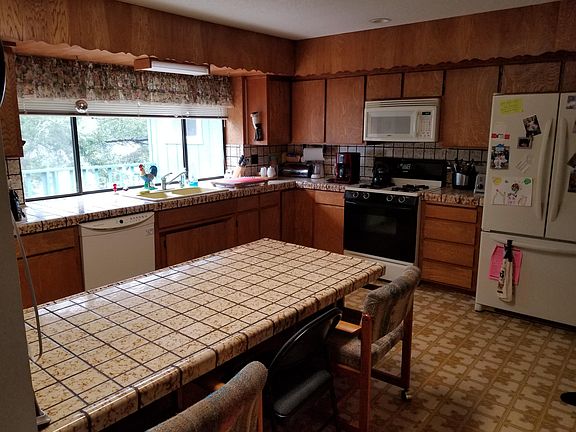 2nd image of 473 Gatliff Ave