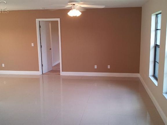 2nd image of 1709 SE 9th Ter