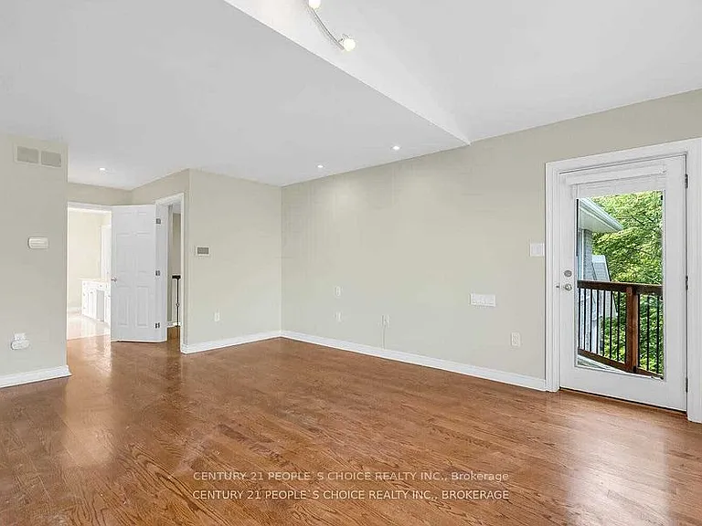 3242 Shelburne Pl — Photo 17