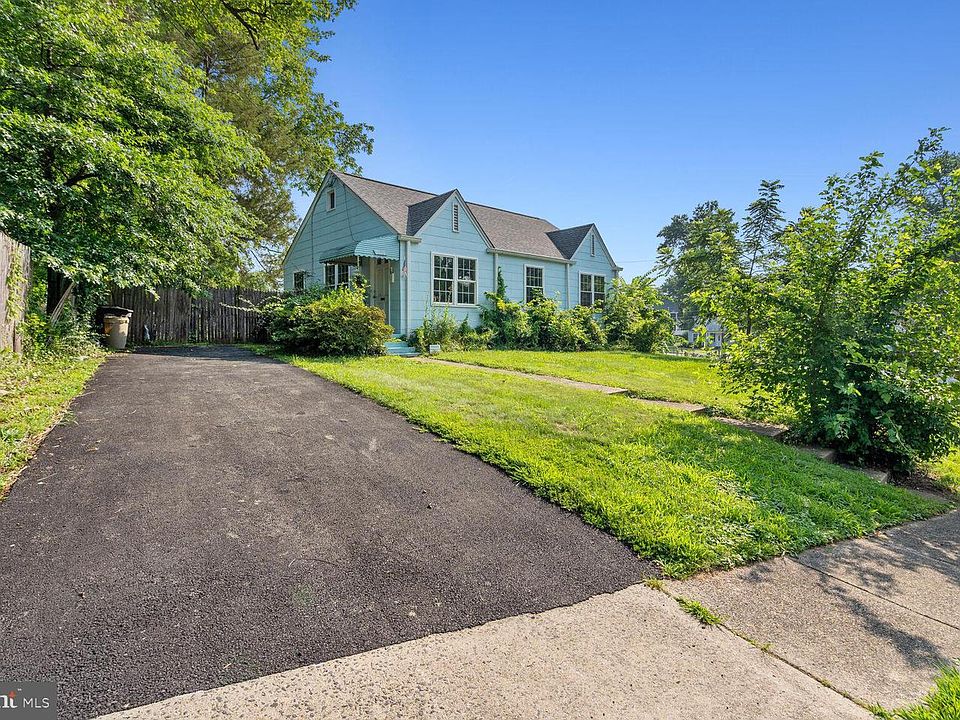 1st image of 3040 Westfall Pl