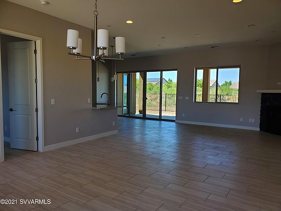 4th image of 2084 Prospect Drive