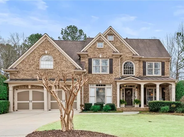 212 Cedarhurst Dr, Canton, GA 30115