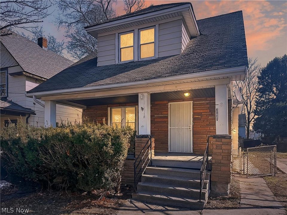 1st image of 3235 W 94th St
