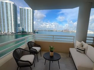 888 Brickell Key Dr APT 806, Miami, FL 33131