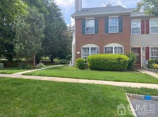 16 La Salle Ct #701, Franklin Park, NJ 08823