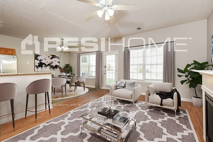 303 Kayla Ct — Photo 6
